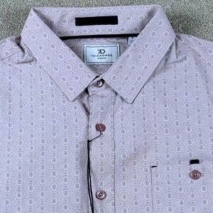 7Diamonds Lyra Jacquard Shirt Mens Medium Pink NWT Stretch Short Sleeve SMK-7525